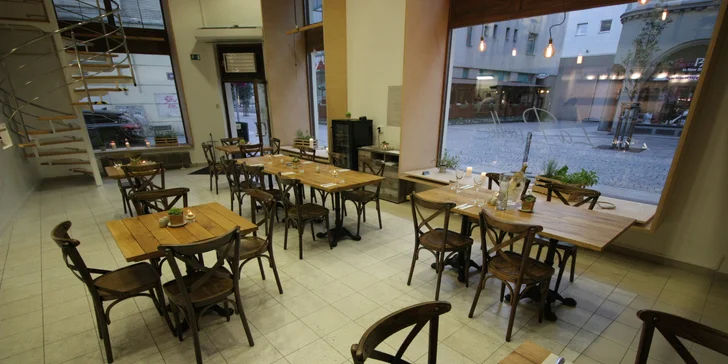 5 chodů s vůní Francie: krevety na víně, mušle i kachní prsíčko pro 2 osoby
