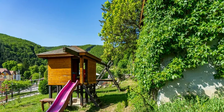 Letní romance v centru lázeňského města se snídaní pro dva