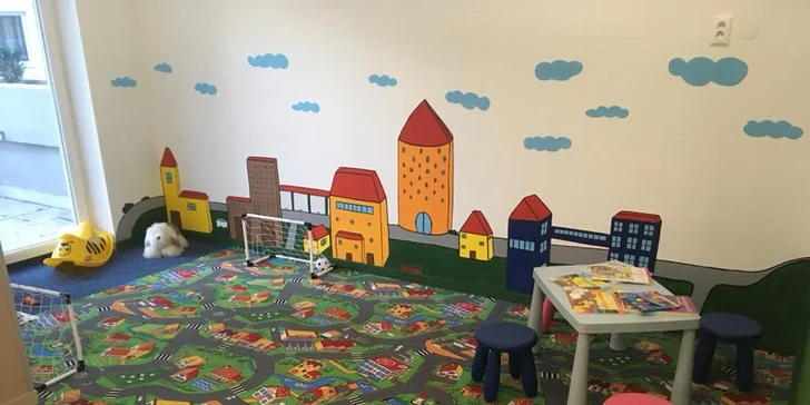 Virtuální realita a jiná dimenze v 5D či 9D kinu: Kavárna budoucnosti