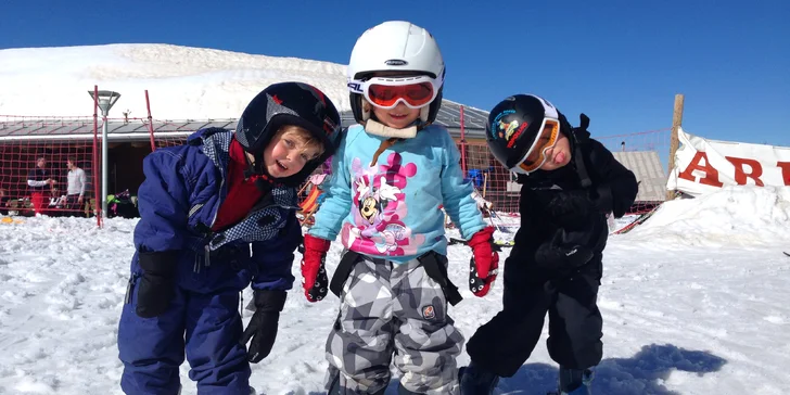 Lyžování ve středisku Monte Bondone: doprava, polopenze a skipas na 3 dny