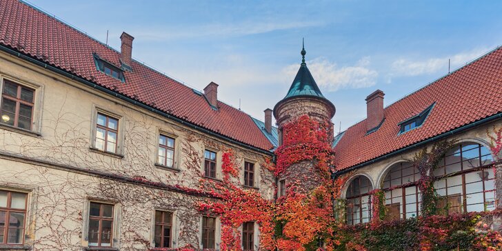 Pobyt na zámku Hrubá Skála: polopenze, wellness i elektrokola na výlety
