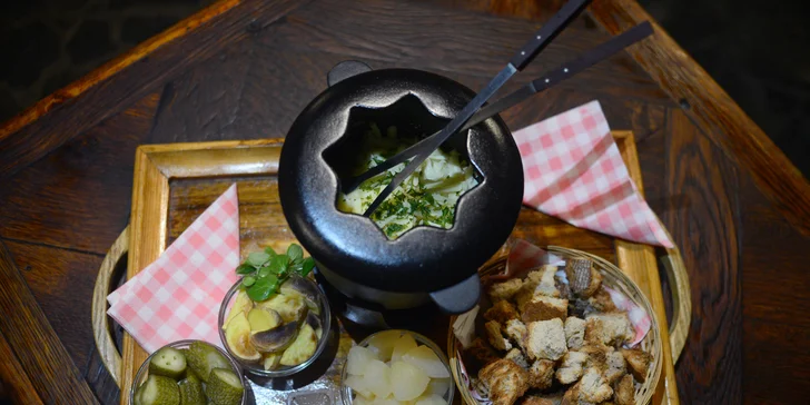 Masové i sýrové fondue pro 2–3 osoby nebo pro celou partu
