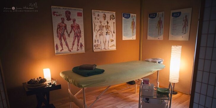 Léčebná meridiánová masáž včetně rašelinového zábalu ve studiu Life Energy v délce 50 minut