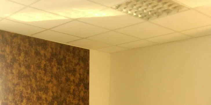 Non-stop krásná: permanentní make-up obočí, očních linek nebo rtů