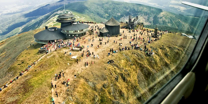 Fotografem v oblacích: lety nad Sněžkou, Českým rájem i Bezdězem
