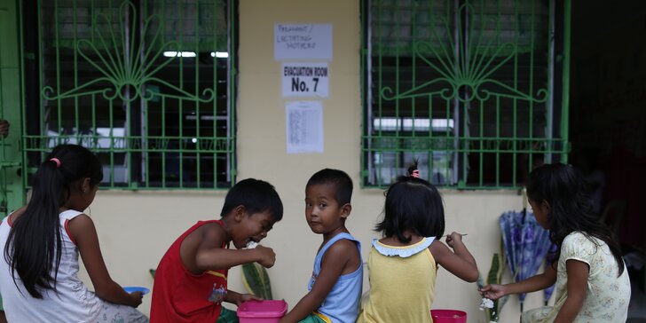 Pomozte s UNICEF dětem na Filipínách, které zasáhl tajfun Mangkhut