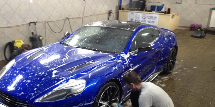 Ruční mytí vozu, tepování, impregnace kůže a další péče v Time Wash Cars