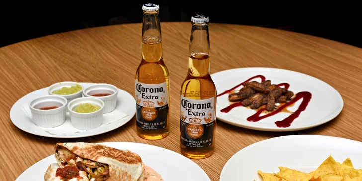 Voucher je k mání i ve variantě s pivem Corona.
