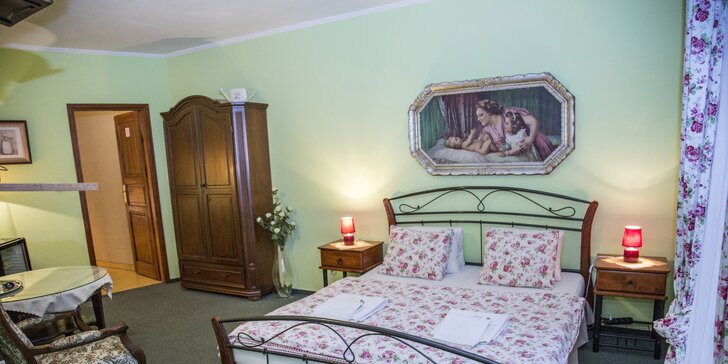 Romantika v centru UNESCO Kroměříži: 3 dny v pokoji nebo v apartmánu
