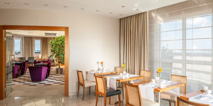 Luxusní pobyt ve 4* hotelu na Vinohradech: snídaně a možnost wellness