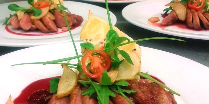 5chodové svatomartinské menu: husí paštika, kaldoun, kachní prsa i štrúdl