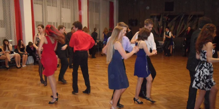 Taneční kurzy pro dospělé: 8 tanečních večerů s valčíkem, waltzem i tangem
