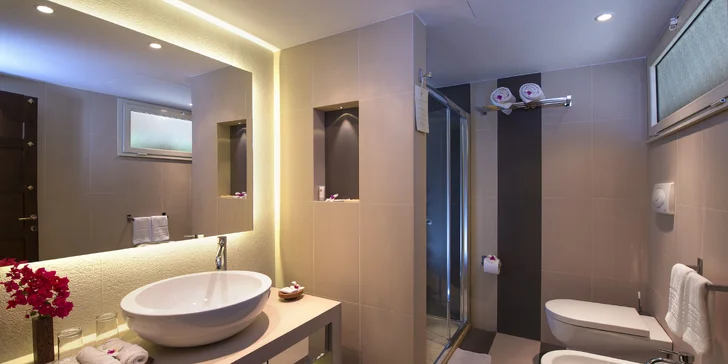 Exkluzivní 5* hotel u nejkrásnější pláže Zanzibaru: 6-12 nocí a česky hovořím delegátem