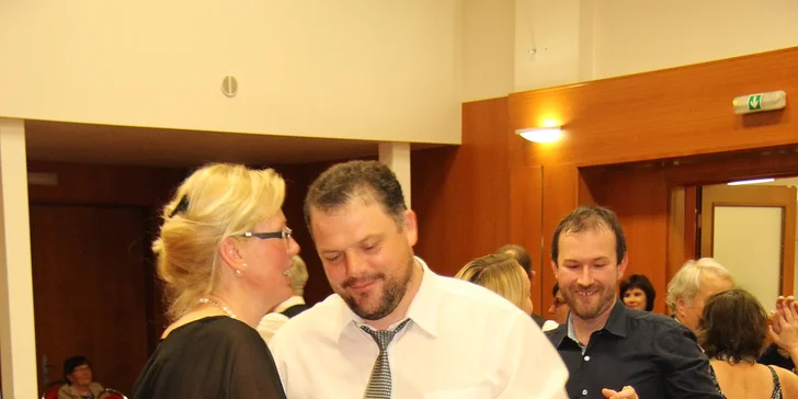 Taneční kurzy pro dospělé: 8 tanečních večerů s valčíkem, waltzem i tangem