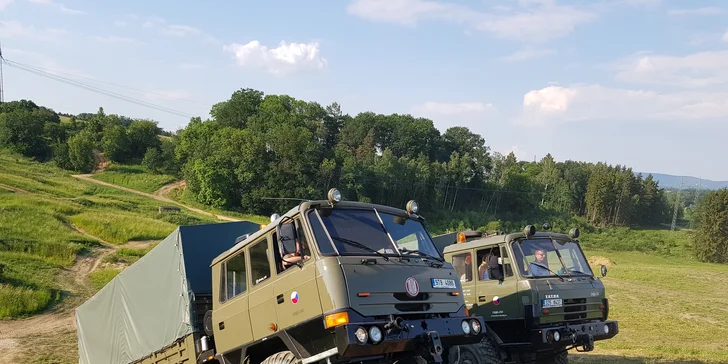 30 minut s gigantem: Adrenalinová jízda ve vozech Tatra 815 až pro 3 osoby