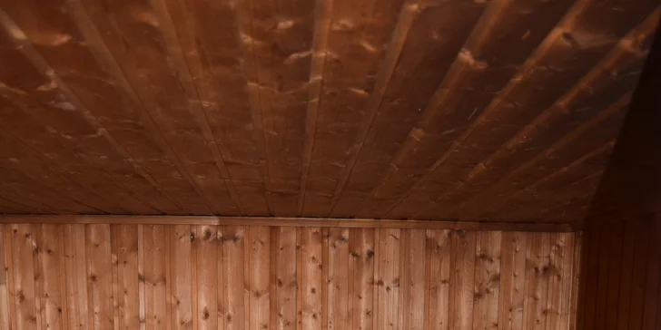 90 minut v privátním wellness pro 2 osoby: vířivka, finská sauna, bazén