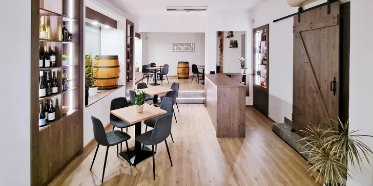 Cinkněte si sklenkou Ryzlinku vlašského, růžové Frankovky Rosé nebo šumivým proseccem.
