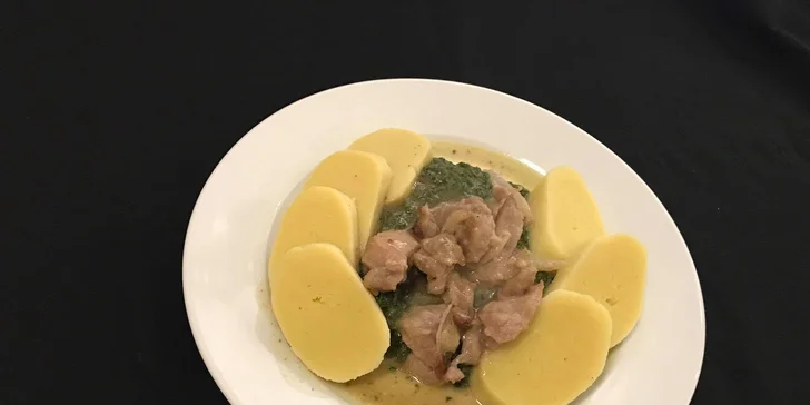 Víkend na Šumavě s polopenzí, vínem a odpočinkem v sauně pro dva