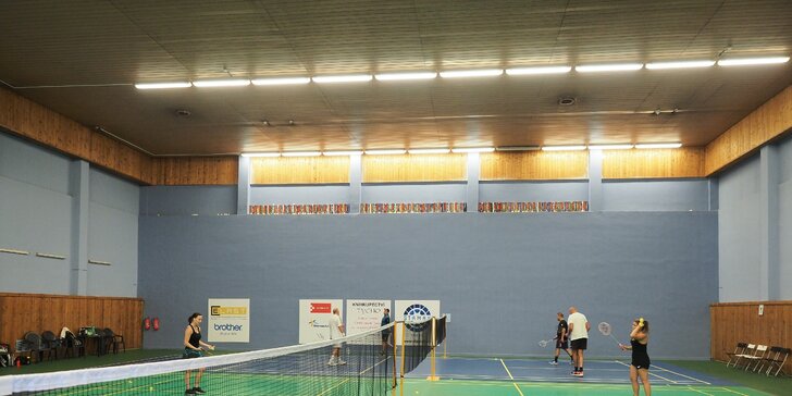 Stále v pohybu: Hodina badmintonu pro 2 - 4 osoby