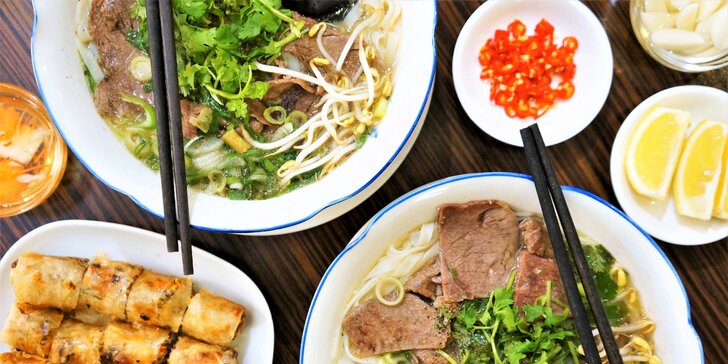 Vietnamské speciality v centru města: phở a jarní závitky pro 1 nebo 2 osoby
