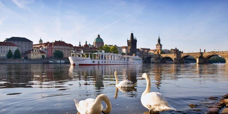 3denní romantický pobyt s polopenzí na palubě lodi v centru Prahy