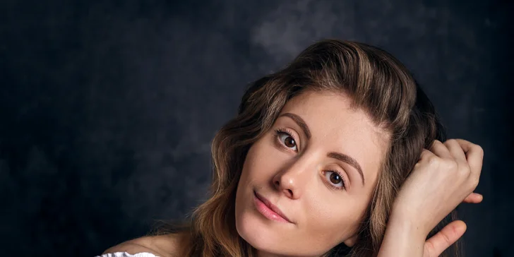 Ateliérové focení business headshotů a portrétu pro jednoho