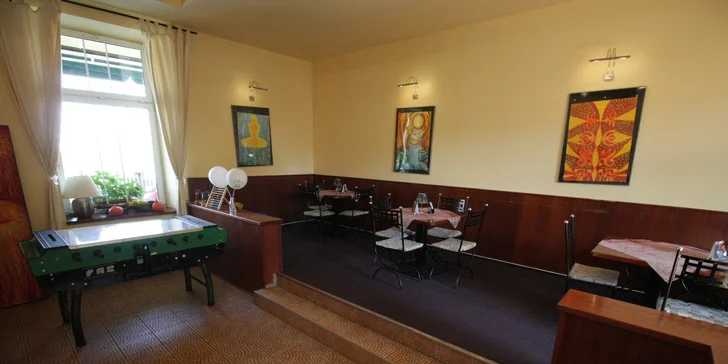 Vepřová panenka na bylinkovém oleji se šťouchanými bramborami pro 2 a 40% sleva na bowling