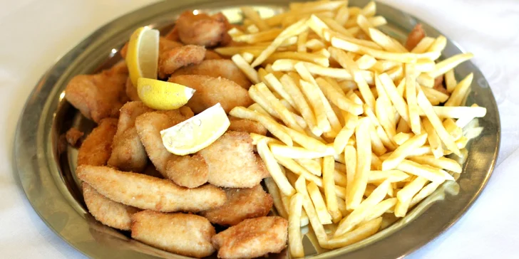 800 či 1500 g kuřecích miniřízečků, hranolky a hodina bowlingu k tomu