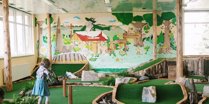 Adventure minigolf v burger bistru: 60 minut hry pro malé i velké