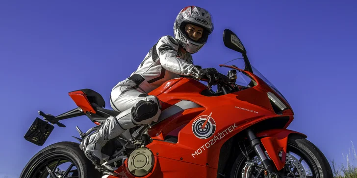 Zažijte adrenalinovou jízdu na závodní Ducati: 40 minut nebo 8 hodin