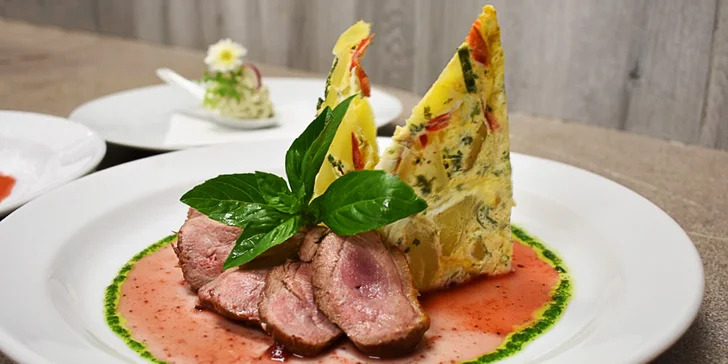 5chodové svatomartinské menu: husí paštika, kaldoun, kachní prsa i štrúdl