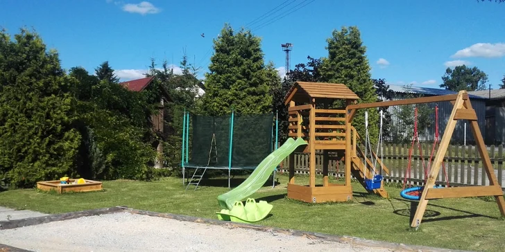 Bezva pohoda u Lipna: pobyt s polopenzí i saunováním v penzionu s farmou