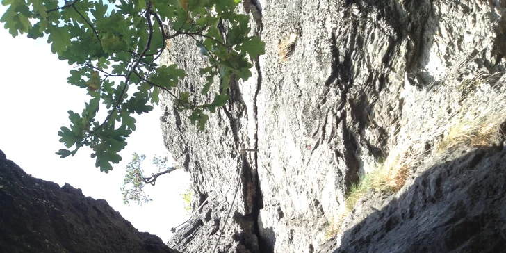 Via Ferrata: kurz pohybu po zajištěných cestách na Vodní bráně u Semil