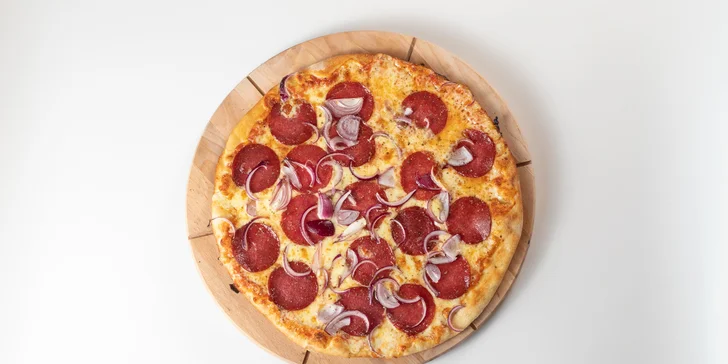 Salámová pizza