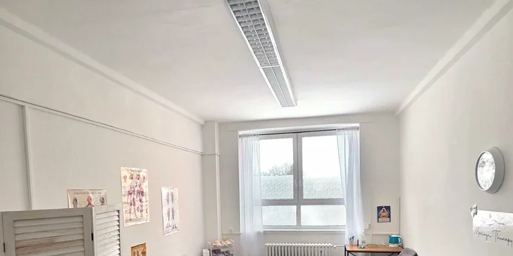 V salonu strávíte 60 až 120 minut a masérka plně přizpůsobí procedury vašim aktuálním potřebám.