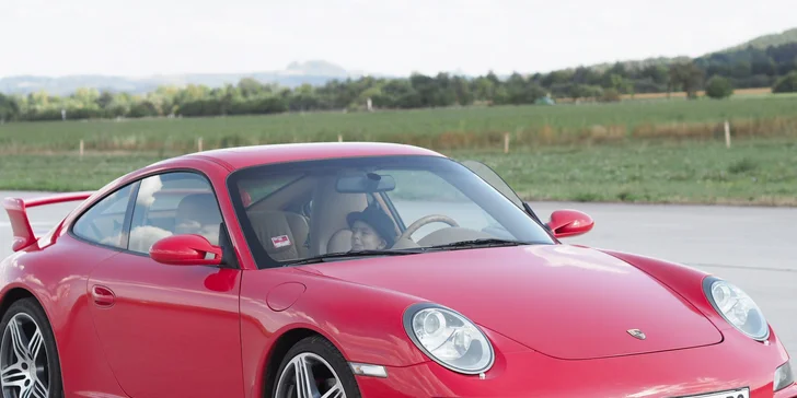 Ukažte závodnické instinkty: 2 nebo 4 kola na Polygonu Brno v Porsche 911 Carrera GT3