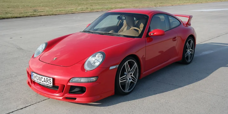 Prožeňte Porsche Carrera GT3: 2 nebo 4 kola na uzavřeném okruhu