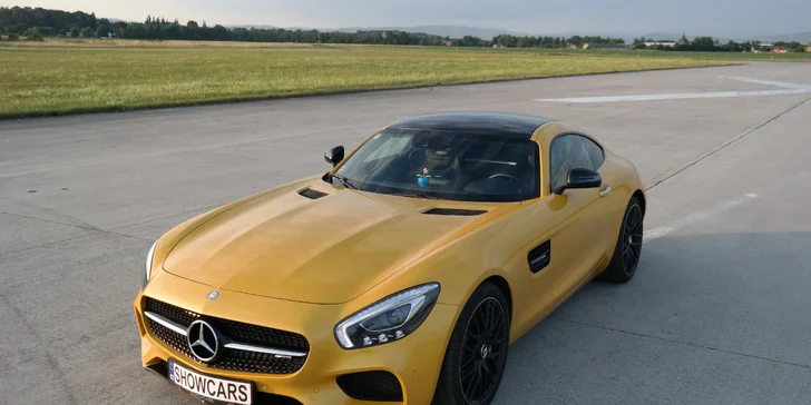 20 minut v supersportu vč. jízdy na letišti: Porsche, Lamborghini, Audi a další