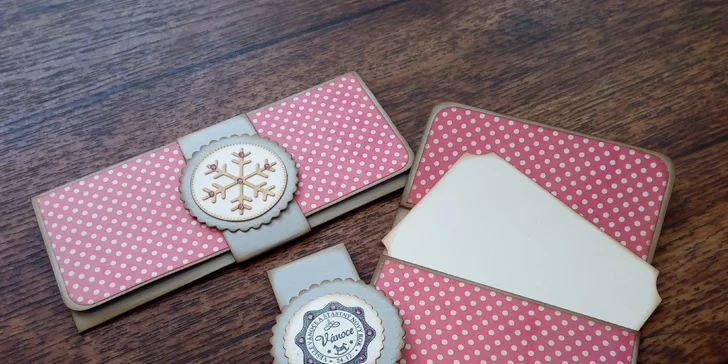 Naučte se scrapbooking: výroba alba nebo dárkové kapsičky