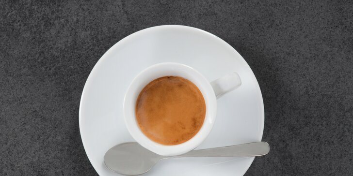 1–3 kávy v kavárně Caprea podle výběru: latté, lungo i cold brew