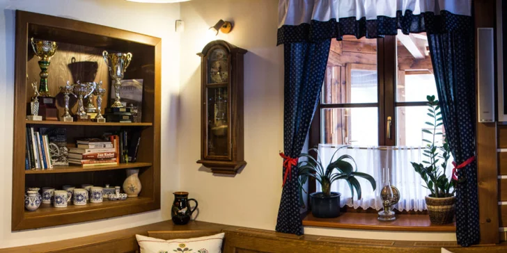 Hotel přímo pod Radhoštěm: snídaně, beskydská večeře a privátní wellness
