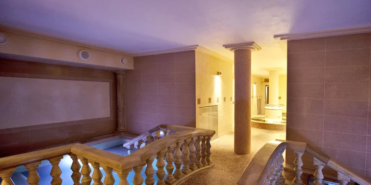Zámecká relaxace v Chateau Kynšperk: polopenze, wellness i solná jeskyně