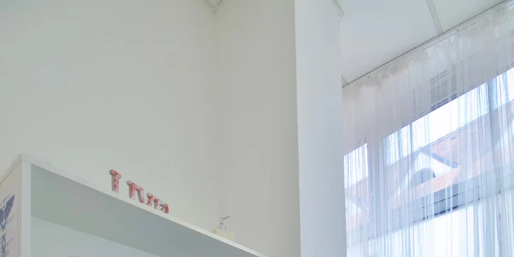 Hubněte na kila i cm: permanentka na procedury v dámském fitku