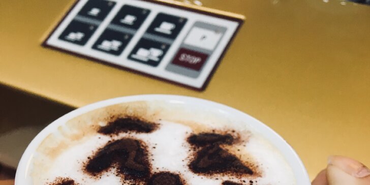 Dejte si lahodnou kávu v cukrárně: espresso, cappuccino i latte macchiato
