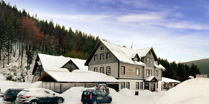 Za pohodou kdykoliv v roce: dovolená pro 2 ve Špindlu s polopenzí a wellness