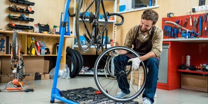 Kompletní servis kola: seřízení brzd, speciální mytí i zahuštění pneumatik