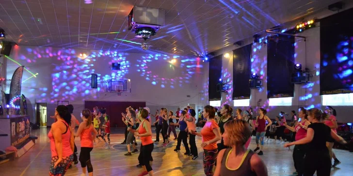 Pravidelné cvičení Latino Dance se světelnou show - 10 vstupů
