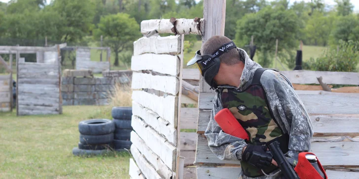 3 nadupané hodiny paintballu na hřišti s rozlohou 10 000 m² - i pro partu