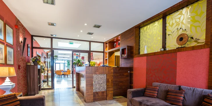 Romantika ve dvou: 4* hotel u zámku Bojnice se snídaní nebo polopenzí