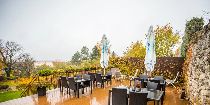 Romantika ve dvou: 4* hotel u zámku Bojnice se snídaní nebo polopenzí